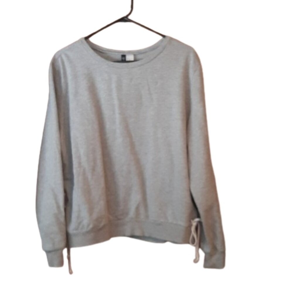 HM Divided Sweatshirt Size XL Grommet Tie Sides Gray